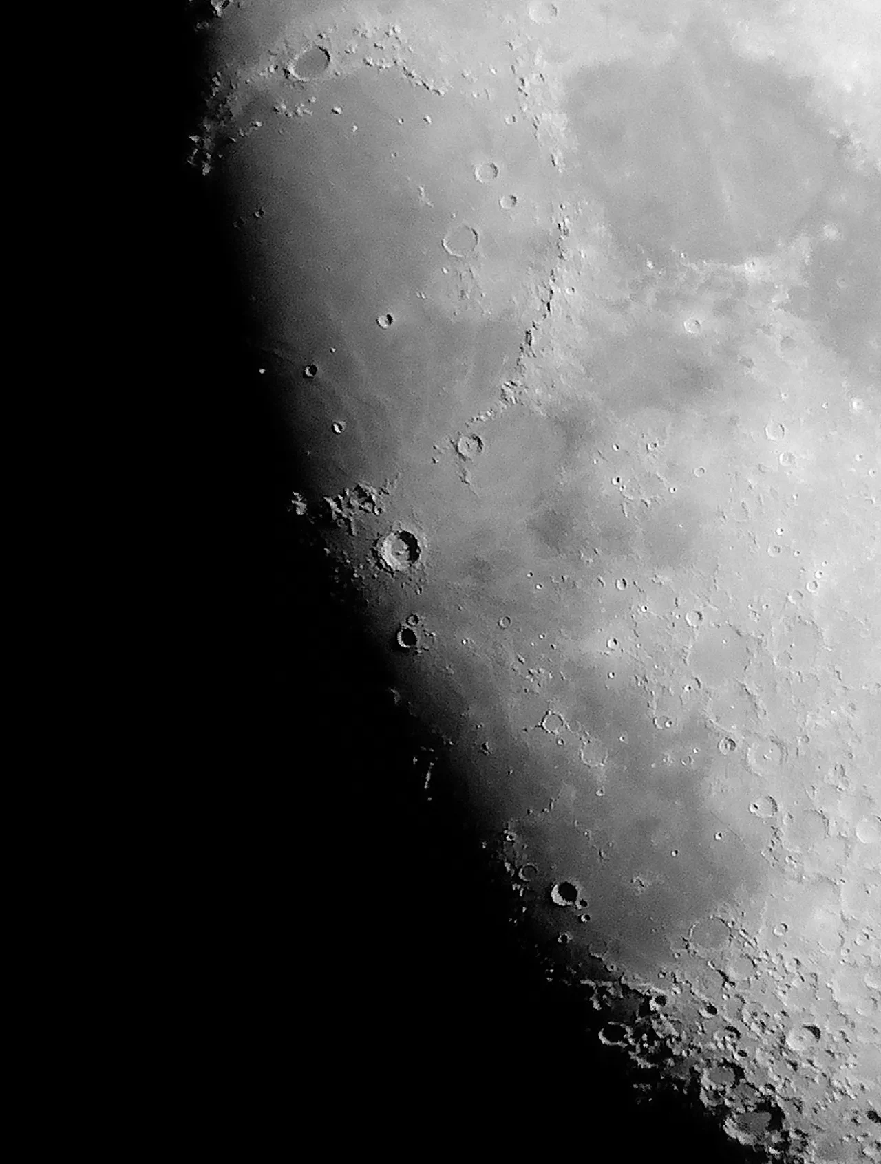 OM-76281-13_10 Day Old Lunar Landscape © Chris Williams.jpg